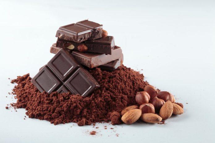 cacao boabe si macinata si ciocolata